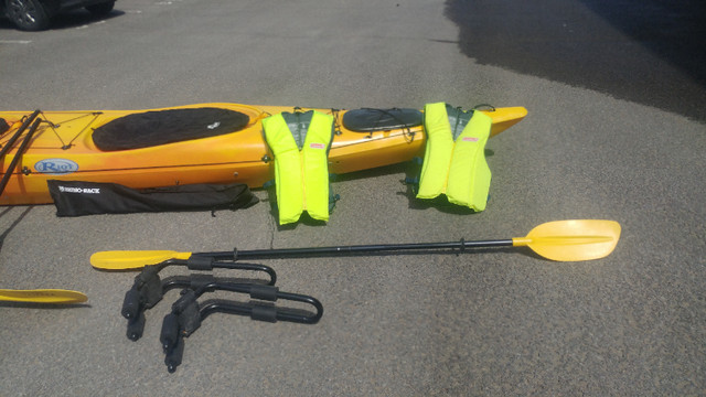 Kayak de mer double avec équipement complet dans Sports nautiques  à Ville de Québec - Image 2