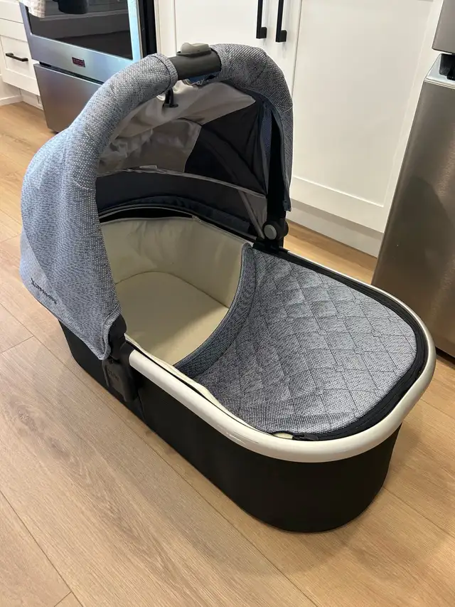 Uppababy Vista stroller in Strollers, Carriers & Car Seats in Oshawa / Durham Region - Image 6