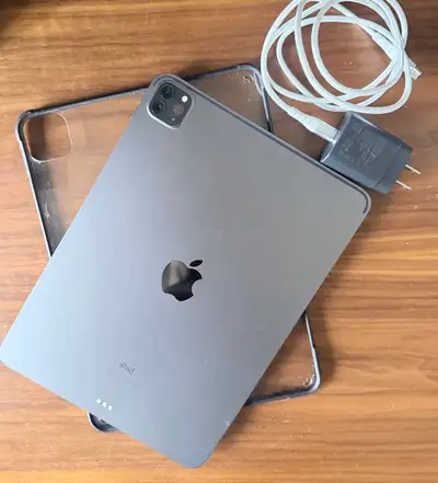 Apple iPad Pro 11” Wi-Fi 256GB Mint condition!, View more