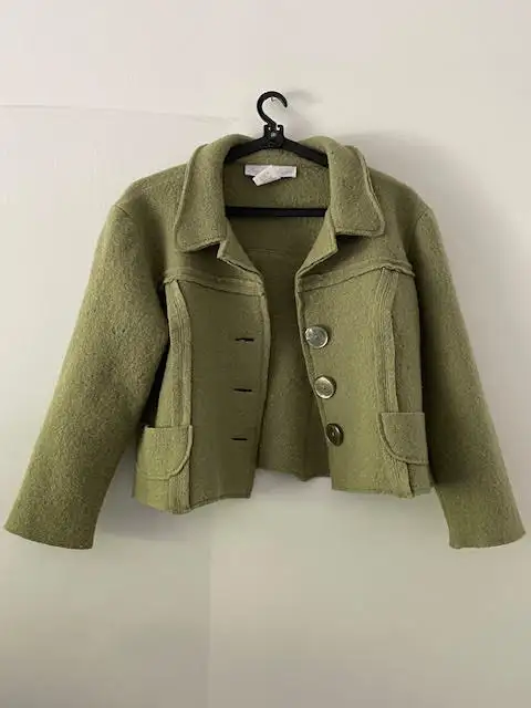 Beautiful green jacket628632581934111226