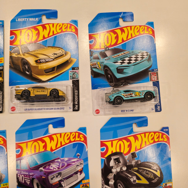 HOT WHEELS MAINLINE BUNDLE with TREASURE HUNTS in Toys & Games in City of Toronto - Image 3