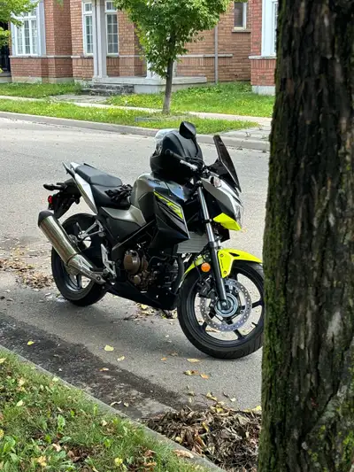 Honda CB300F for sale. Extremely low KM. 1700km . Very well maintained. Recently stored and maintain...
