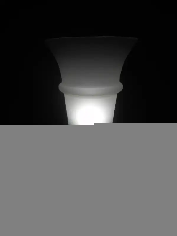 Glass table/desk lamp in Indoor Lighting & Fans in City of Montréal - Image 5