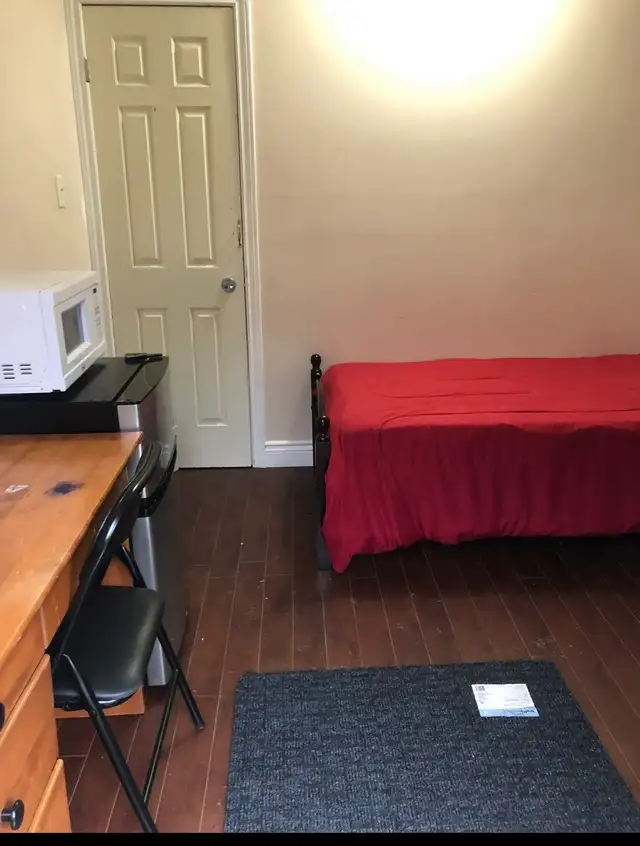 Furnished Room