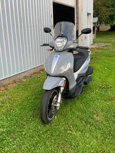 Piaggio BV350 ,330cc Très Propre