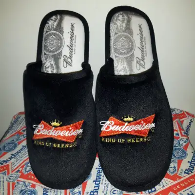 BUDWEISER ITEM M150 MENS OR LADIES SLPPERS SIZE 10-12- NEW RARE, View more