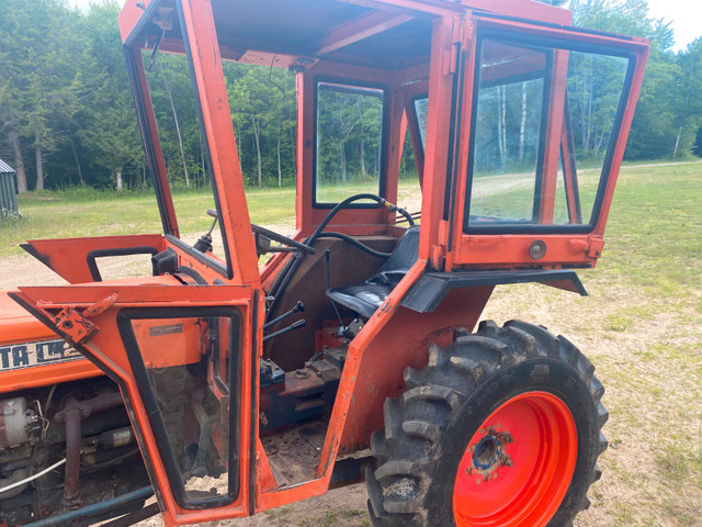 Kubota L225 Tractor in Farming Equipment in Trenton - Image 4