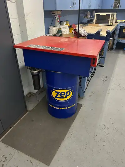 Part degreaser basin with Dyna trap filter Like new