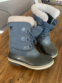 SOREL Winter Boots (Youth Size 3)