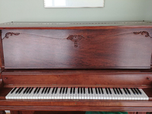 Mason & Risch upright piano in Pianos & Keyboards in Oshawa / Durham Region - Image 2