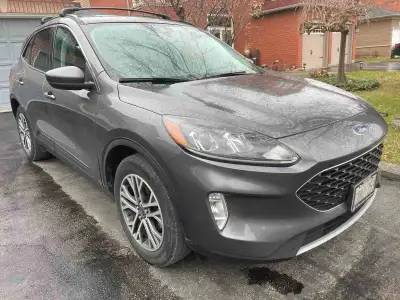 Panoramic Sunroof, Voice Control Navigation, Heated Leather Seats and Steering Wheel Adaptive Cruise...