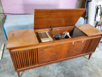 Stereo Console