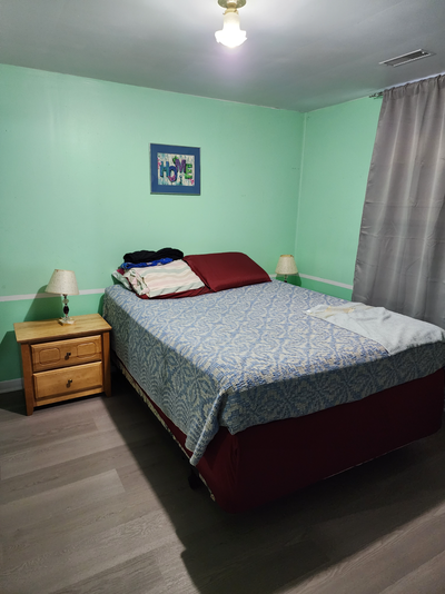 Older couple with quiet, clean room for rent in west end. Close to public transit. Free wifi. Lookin...