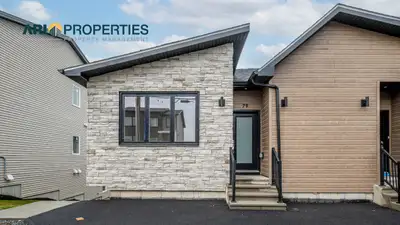 ARI Properties welcomes you to: Spacious 900sqft - 1 Bedroom Apartment available August 1 on Honeygo...