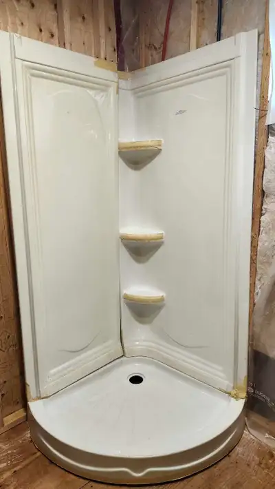 Ensemble de douche en coin  34x34 po neuf, View more