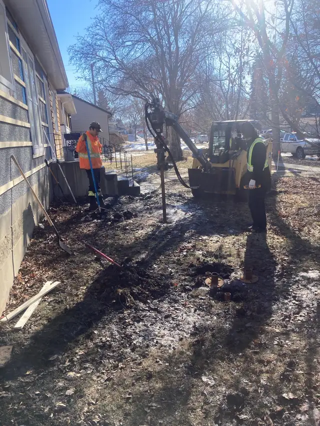 SCREW PILES63362357061249126