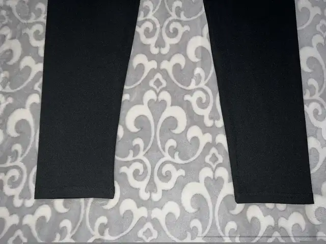 Ml&Ml Fashion Women’s Black High Waisted Leggings in Women's - Bottoms in Oshawa / Durham Region - Image 5