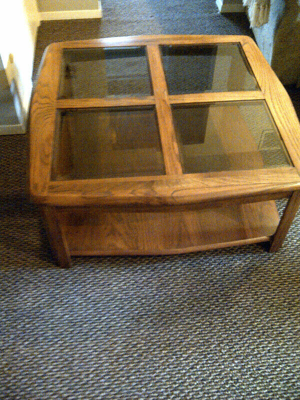 Solid Oak Coffee Table in Coffee Tables in St. Catharines