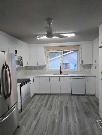 main floor for rent