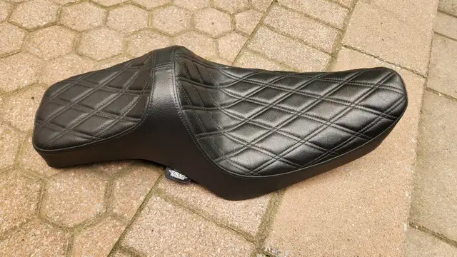 Selle de moto - Drag Specialties - Predator III in Motorcycle Parts & Accessories in Longueuil / South Shore - Image 2