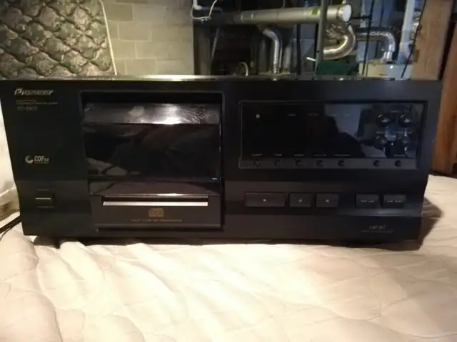 read my ad. Pioneer compact disc player PD-F507 in Stereo Systems & Home Theatre in St. Albert - Image 3
