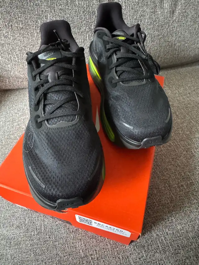 Nike Vomero Premium Black Iron Grey. Men’s 10.5 in Men's in City of Toronto - Image 5