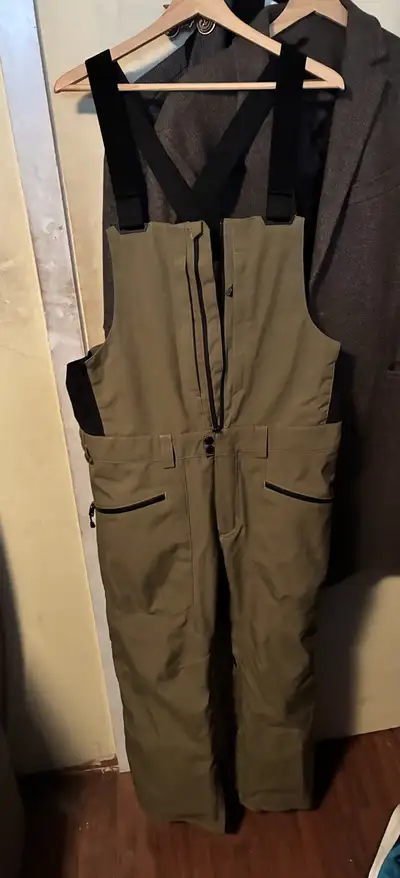 Burton snow pants, View more