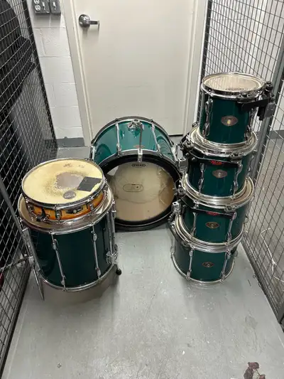 Tama Rockstar drum kit, View more