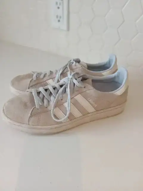 Adidas Campus Shoe Men Size 8 in Men's Shoes in Calgary - Image 2