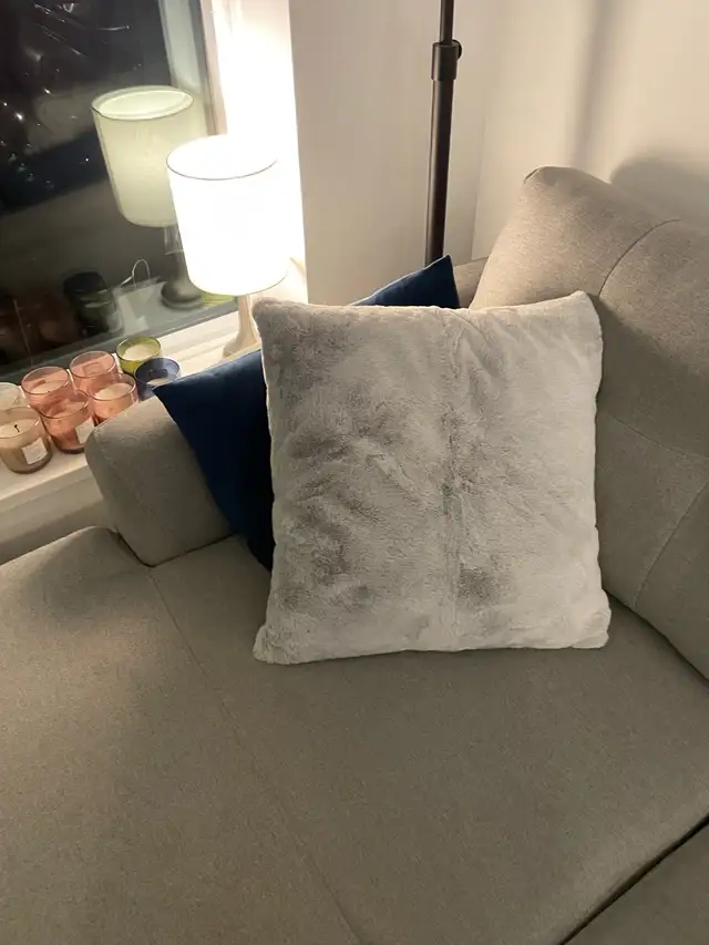 Sofa luxury structube fabric light gray  in Chairs & Recliners in Burnaby/New Westminster - Image 6