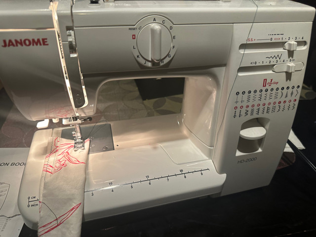 Janome sewing machine  in Hobbies & Crafts in Burnaby/New Westminster - Image 3