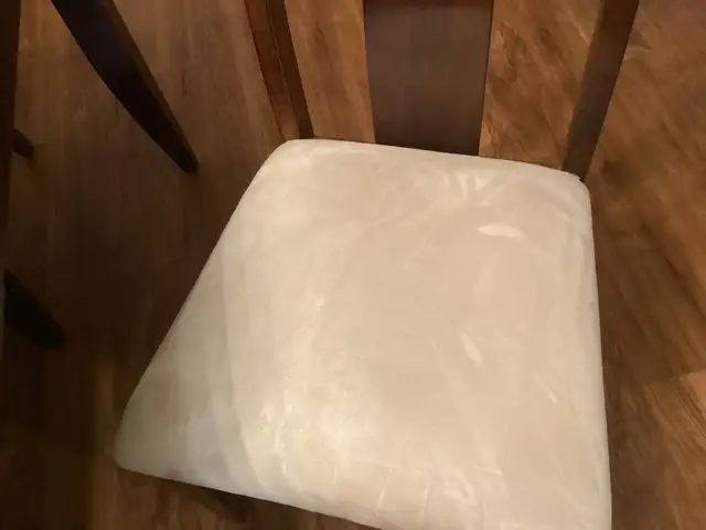 Dining table with 6 chair and 12” extension leaf in Dining Tables & Sets in Dartmouth - Image 5