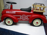 Vintage Hook and Ladder Fire Truck Engine No. 891 Metal Ride-On