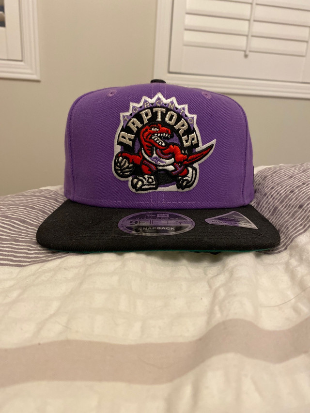 Toronto Raptors New Era snapback NEW in Men's in Oakville / Halton Region