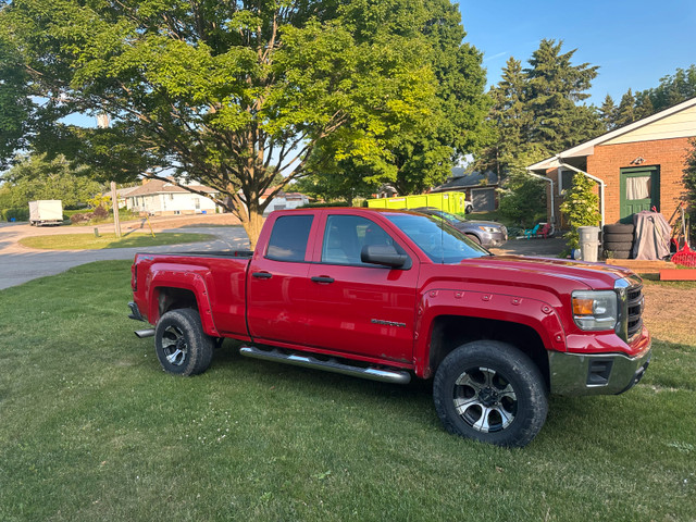 2014 GMC sierra in Cars & Trucks in Kitchener / Waterloo - Image 4