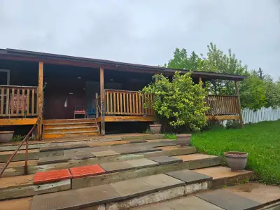 Rooms for rent Consort, Alberta