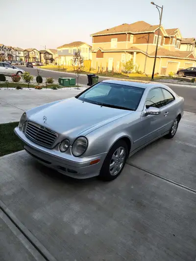 2002 Mercedes CLK 320v6 with only 132000km.. drive faultless, Alberta rebuilt status went through a...