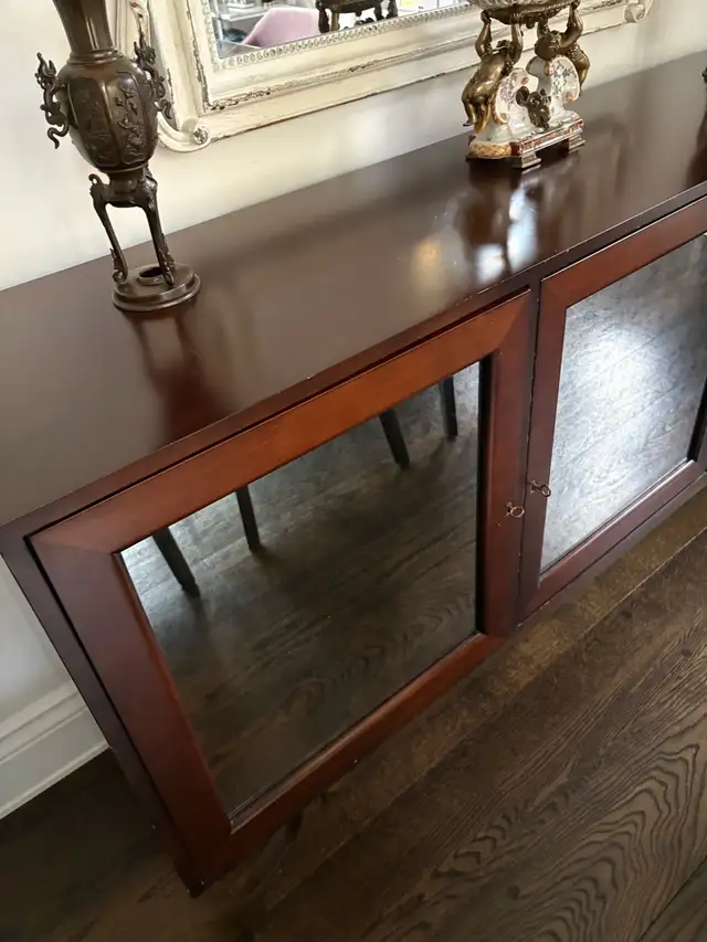 Brown buffet with mirror doors64329993830145123