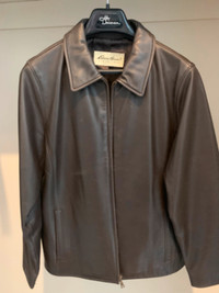 Eddie Bauer Ladies Brown Leather Jacket - size Medium.