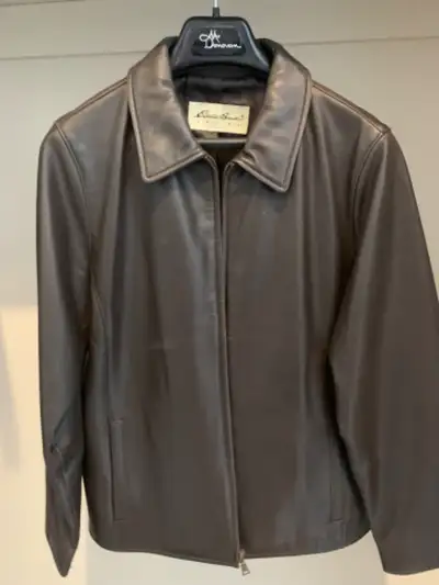 Eddie Bauer Ladies Brown Leather Jacket - size Medium., View more