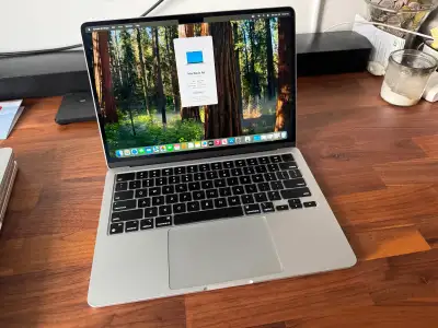 New M3 Macbook Air 13" 16GB Ram 512GB SSD AppleCare+ Til 2028, View more