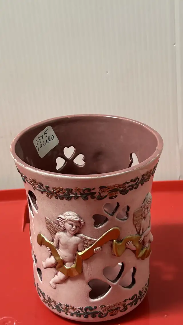 Ceramic Angel Candle Holder in Home Décor & Accents in Sudbury - Image 3