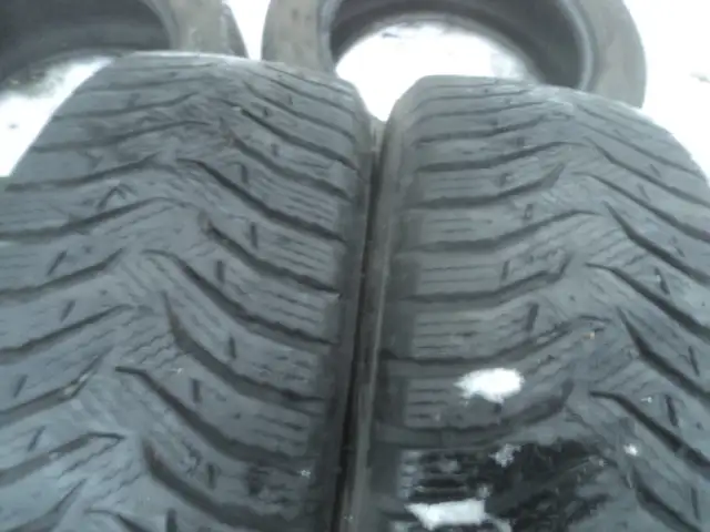 4 Kumho Winter Tires 205/55/16 in Auto Body Parts in Edmonton - Image 3