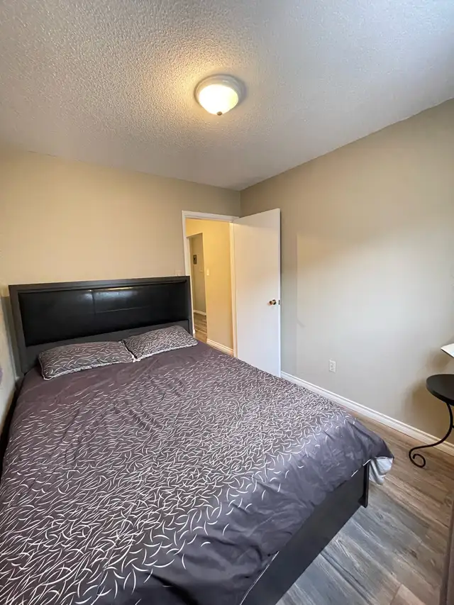 FOR RENT 1 & 2 Bd Apartment 11916 105 St Edmonton