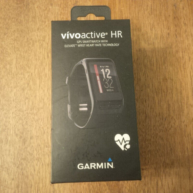 vivoactive HR Garmin GPS Smartwatch (cracked screen) in General Electronics in City of Toronto