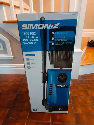 New Simoniz 1700 psi electric pressure washer. Still in box, never been opened. Great for pressure w...