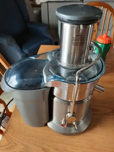 Breville Fountain Elite Juicer, View more