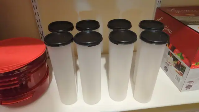 Tupperware set 64840233142657120