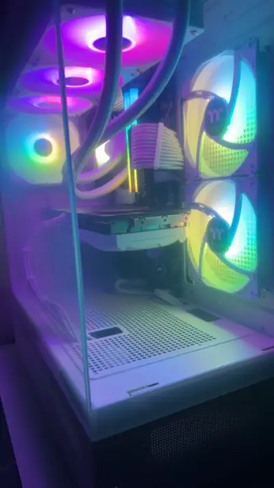 Epic white gaming pc | Ryzen 7 5700x - Rtx 4060ti - 32gb ddr4, View more