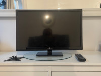 Insignia 24" LCD TV 24NS-24E200NA14 with remote & tv wall mount